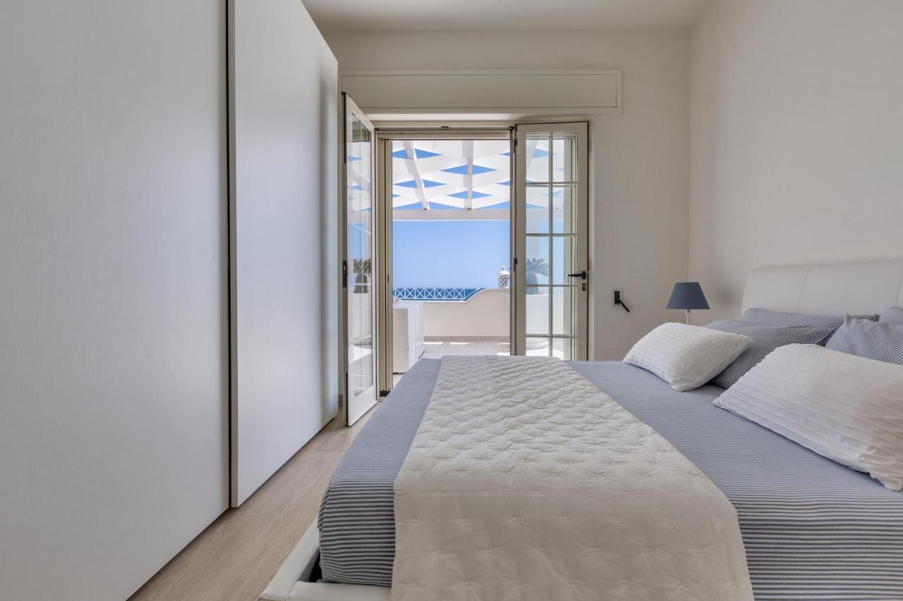 L'Attico Di Alessia By Perle Di Puglia Villa Maruggio Exterior photo